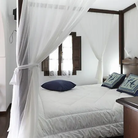 Apartahotel Anna Traditional Kamári