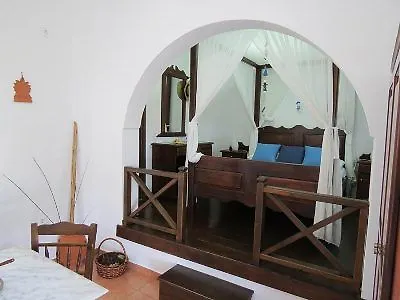 Anna Traditional Apartahotel Kamári